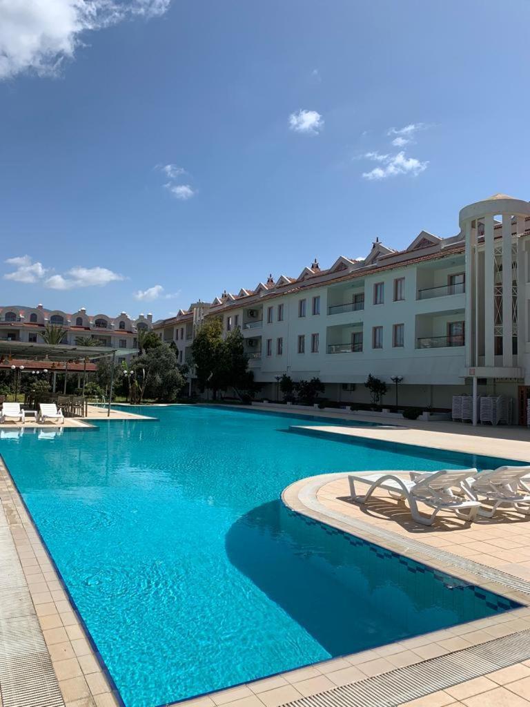 Club Kocer Apartments 马尔马里斯 外观 照片