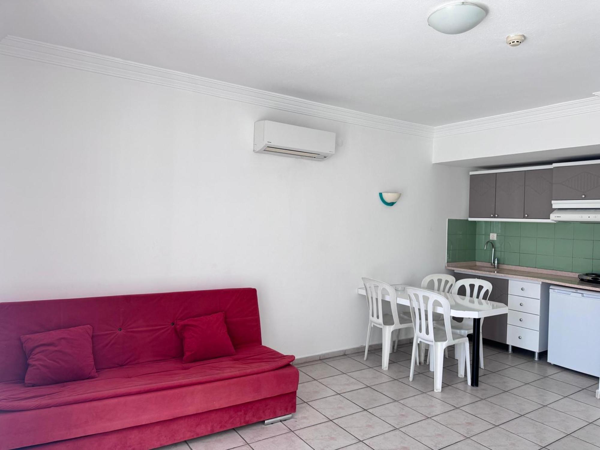 Club Kocer Apartments 马尔马里斯 外观 照片