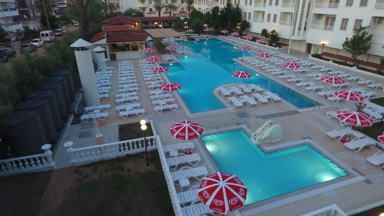 Club Kocer Apartments 马尔马里斯 外观 照片