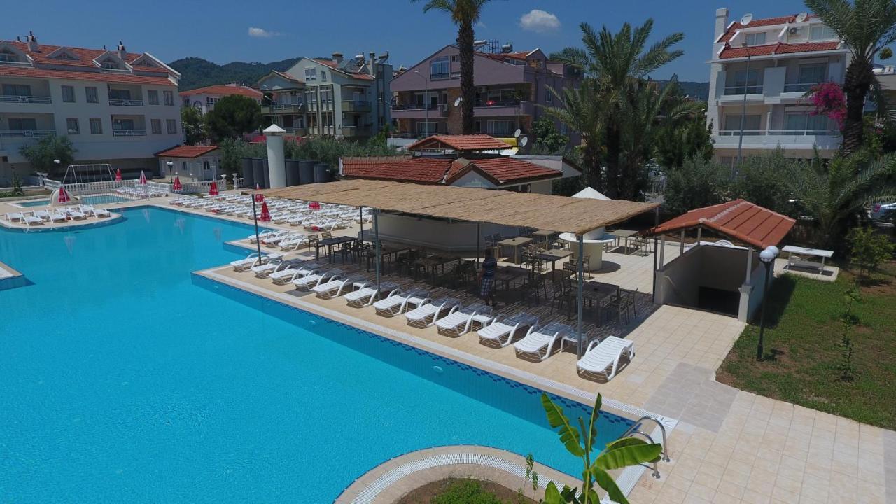 Club Kocer Apartments 马尔马里斯 外观 照片