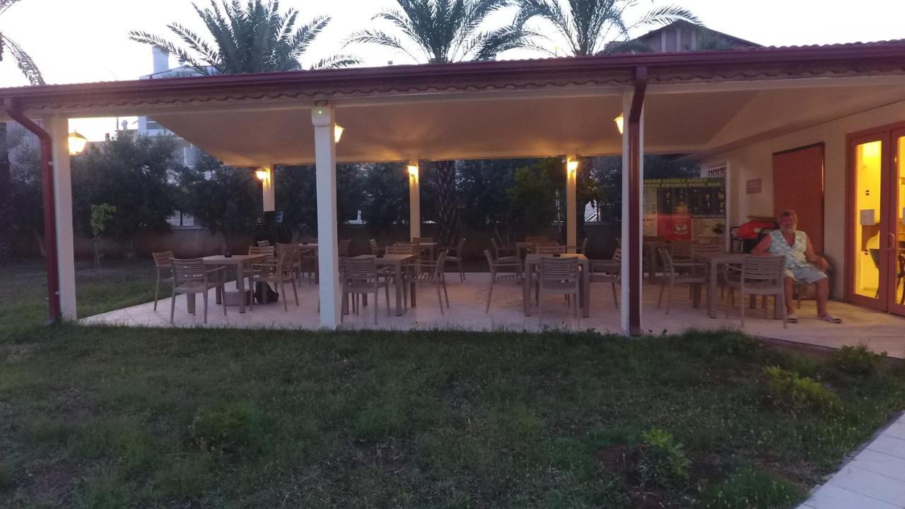 Club Kocer Apartments 马尔马里斯 外观 照片
