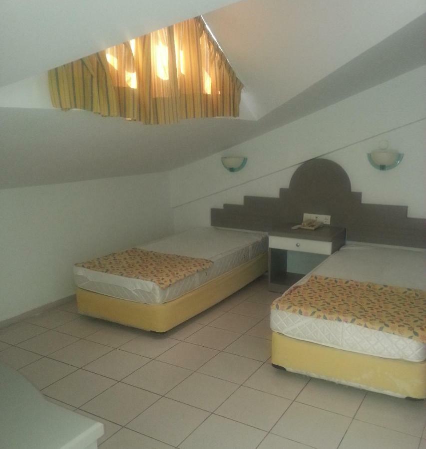 Club Kocer Apartments 马尔马里斯 外观 照片